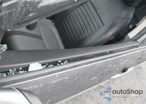 2017 Honda Civic Lx z USA, uszkodzony, nr VIN 19XFC2F50HE017481